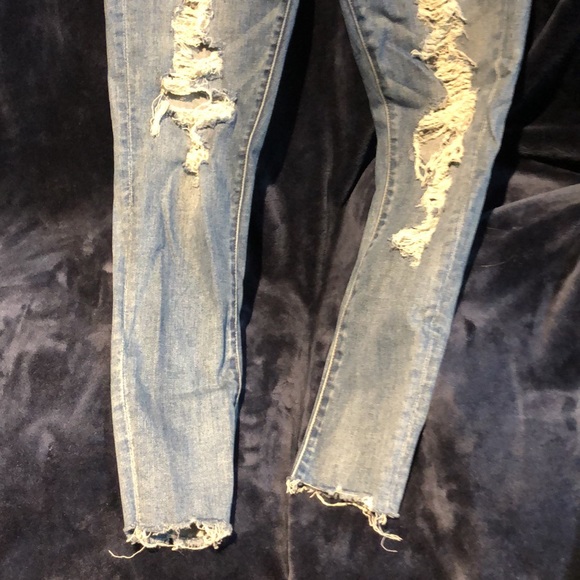 American Eagle Jeans - Picture 2 of 4